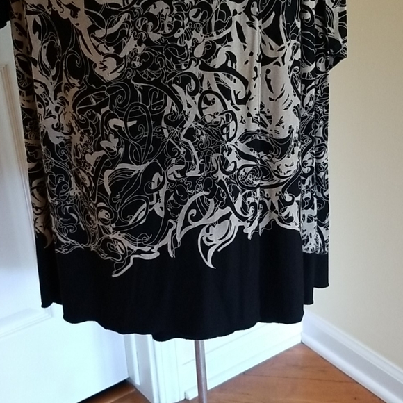 Yansi Fugel Jersey Wrap Dress - Picture 8 of 8